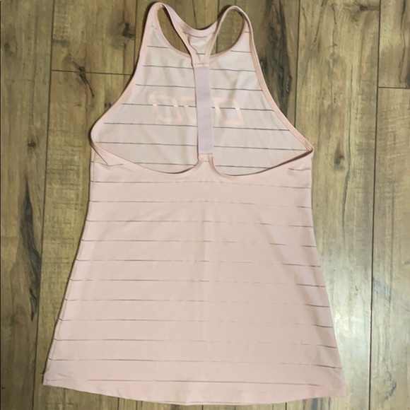 Lorna Jane - Picture 2 of 3